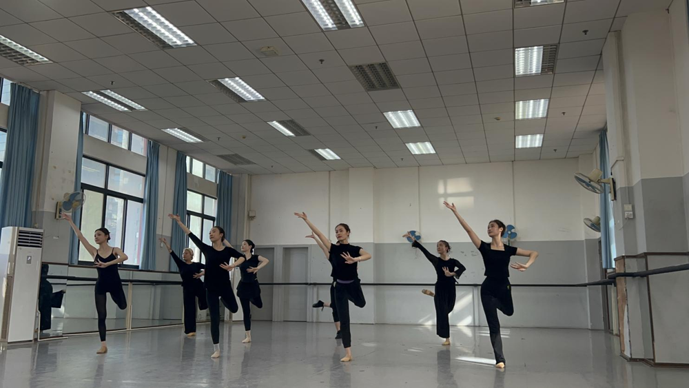 0f0eaeafe0bf46abad053a20a13fe4a8.png 0f0eaeafe0bf46abad053a20a13fe4a8.png