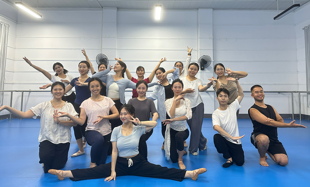 03bc7ebbd3134eeab54ddf802f38784a.png 03bc7ebbd3134eeab54ddf802f38784a.png