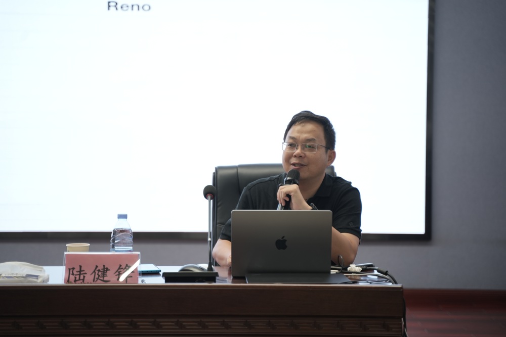 f73330fa4b2d4538886c41157cafa133.jpg f73330fa4b2d4538886c41157cafa133.jpg