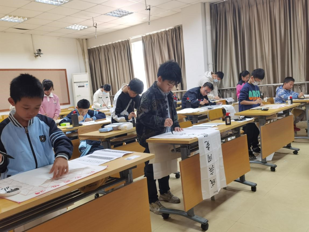 9ebfb8efe76545708c3fb02fcc2c2d74.png 9ebfb8efe76545708c3fb02fcc2c2d74.png