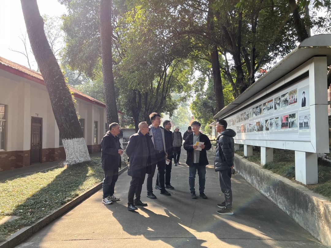 cb69ed00b8cb497e89740d0c1cba2d7e.jpg cb69ed00b8cb497e89740d0c1cba2d7e.jpg